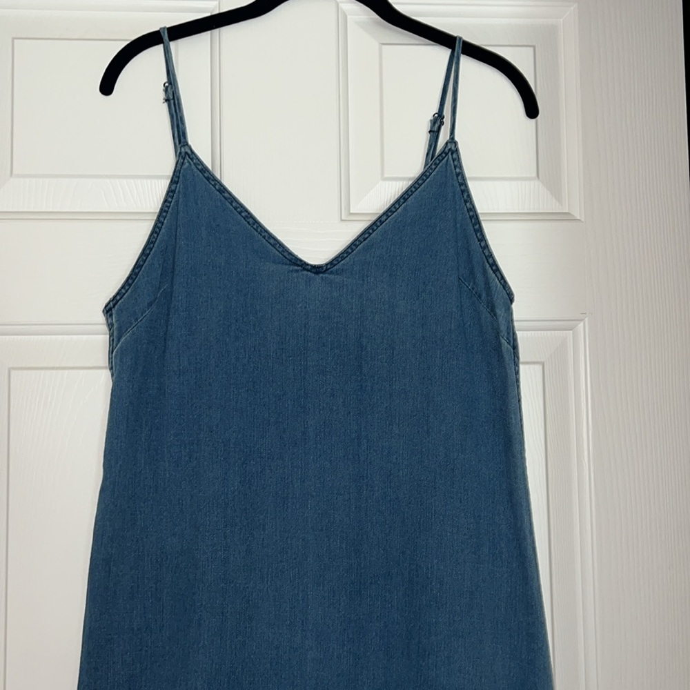 Dress - Picture 2 of 4
